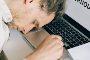 Sleep Deprivation Symptoms: Signs You May Need More Rest